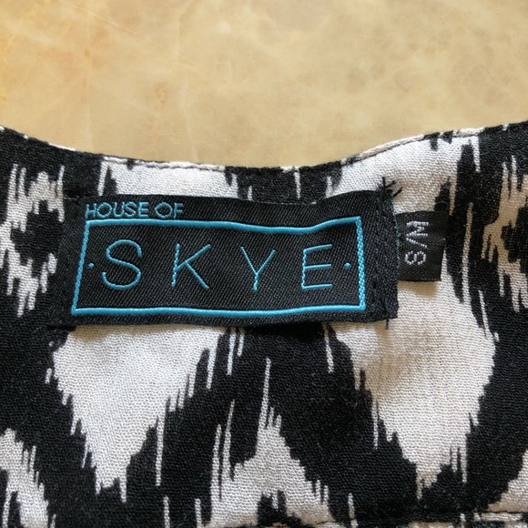 House of Skye 70’s Fashion Top - Picture 15 of 16